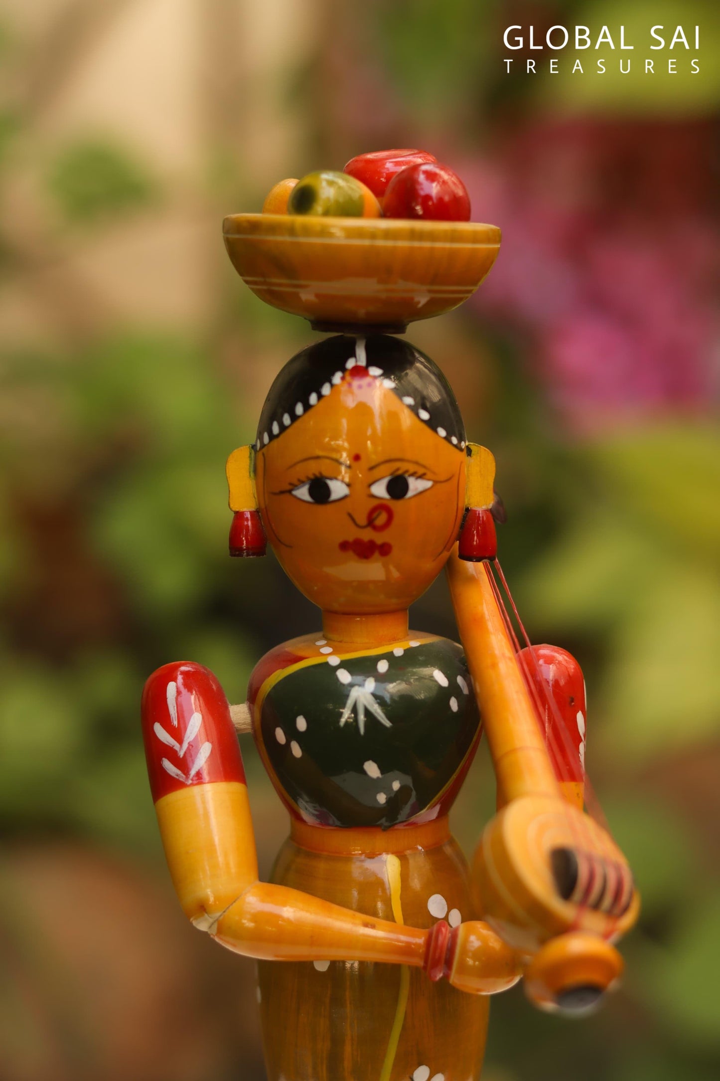 Traditional singer